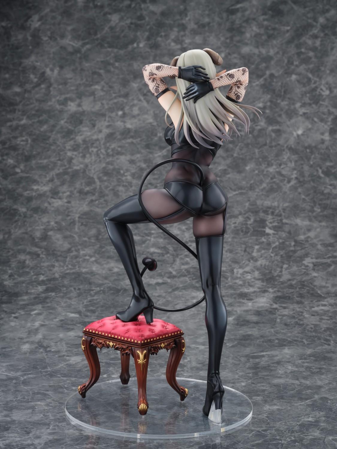2.5 Dimensional Seduction Lustalotte Illusory Outfit / Mayura