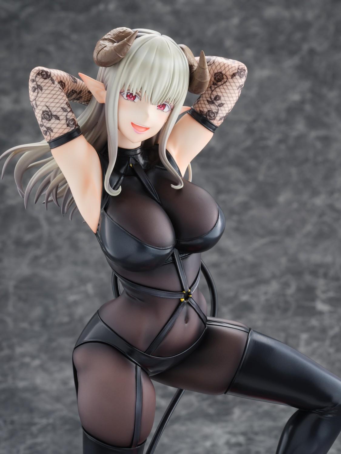 2.5 Dimensional Seduction Lustalotte Illusory Outfit / Mayura