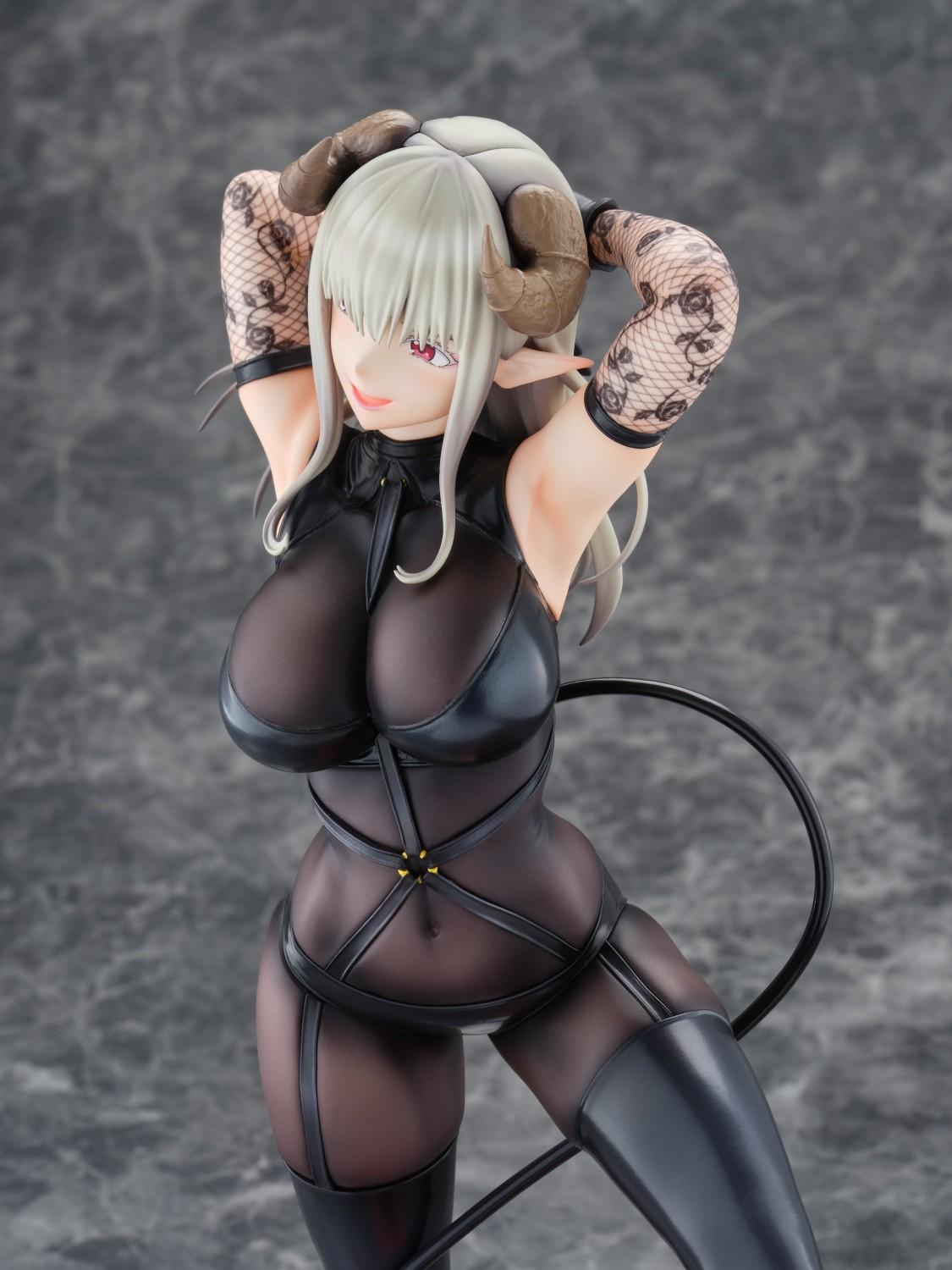 2.5 Dimensional Seduction Lustalotte Illusory Outfit / Mayura