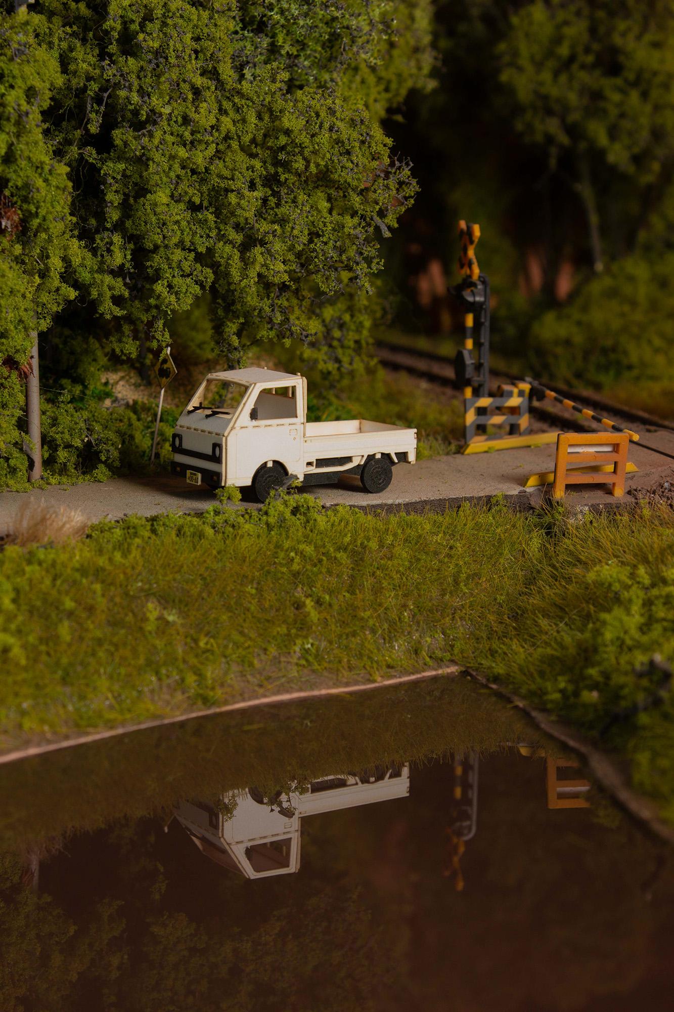 1/80 Scale Paper kit Town Corner Accessory Series kei truck(white/silver/pale green)