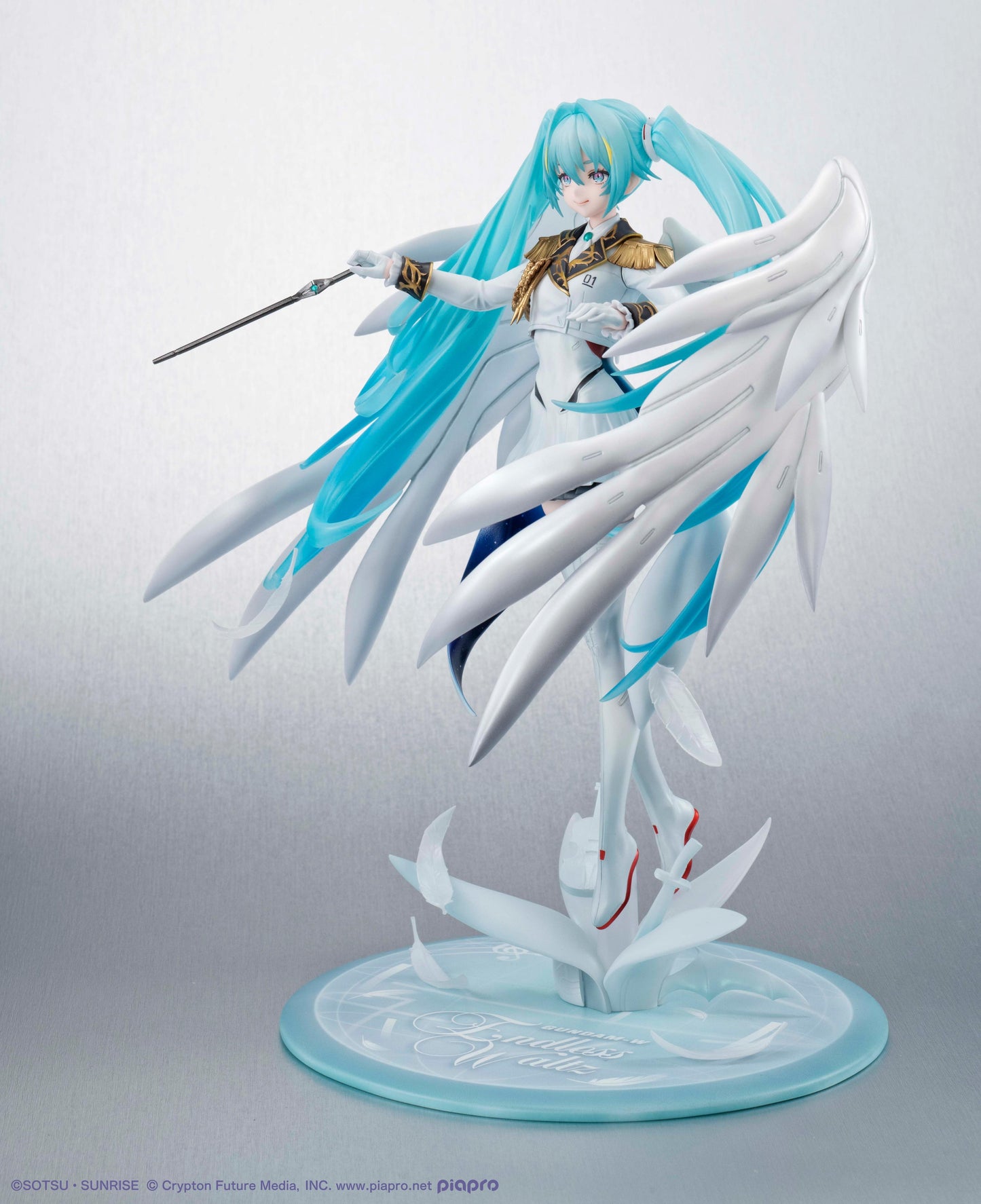 Lucrea Mobile Suit Gundam 45th Anniversary X Hatsune Miku Hatsune Miku X Wing Gundam Zero EW