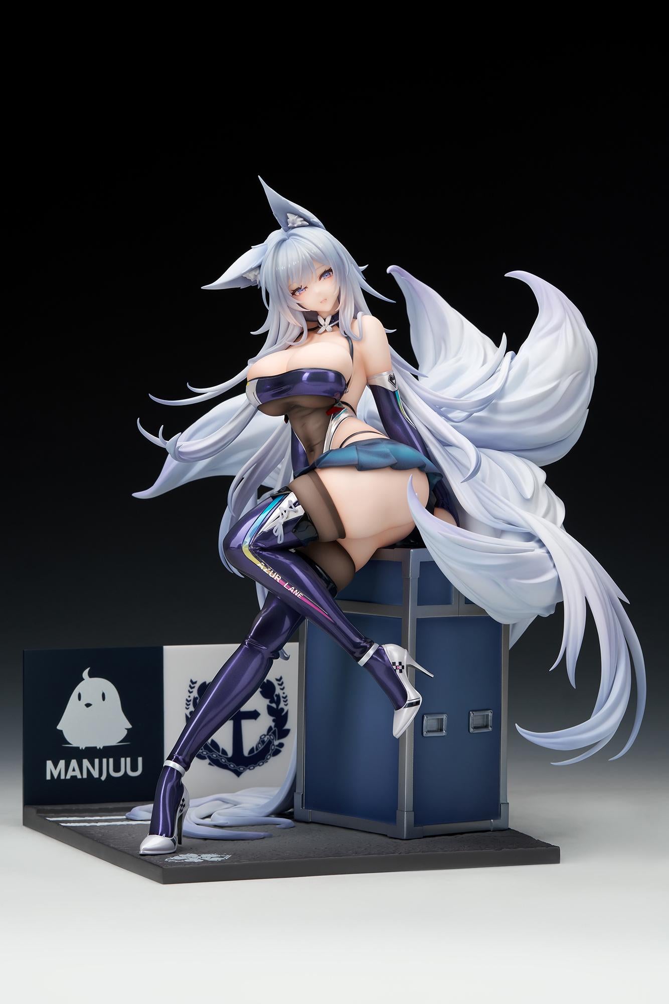 Azur Lane Shinano Moonlit Chrome Ver. 1/7 Scale Figure