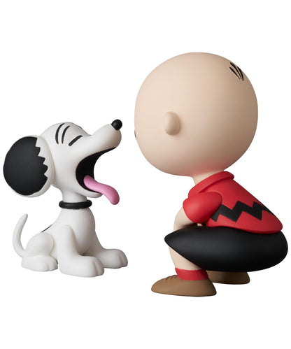 UDF PEANUTS SERIES 20 Charlie Brown & Yawn Snoopy