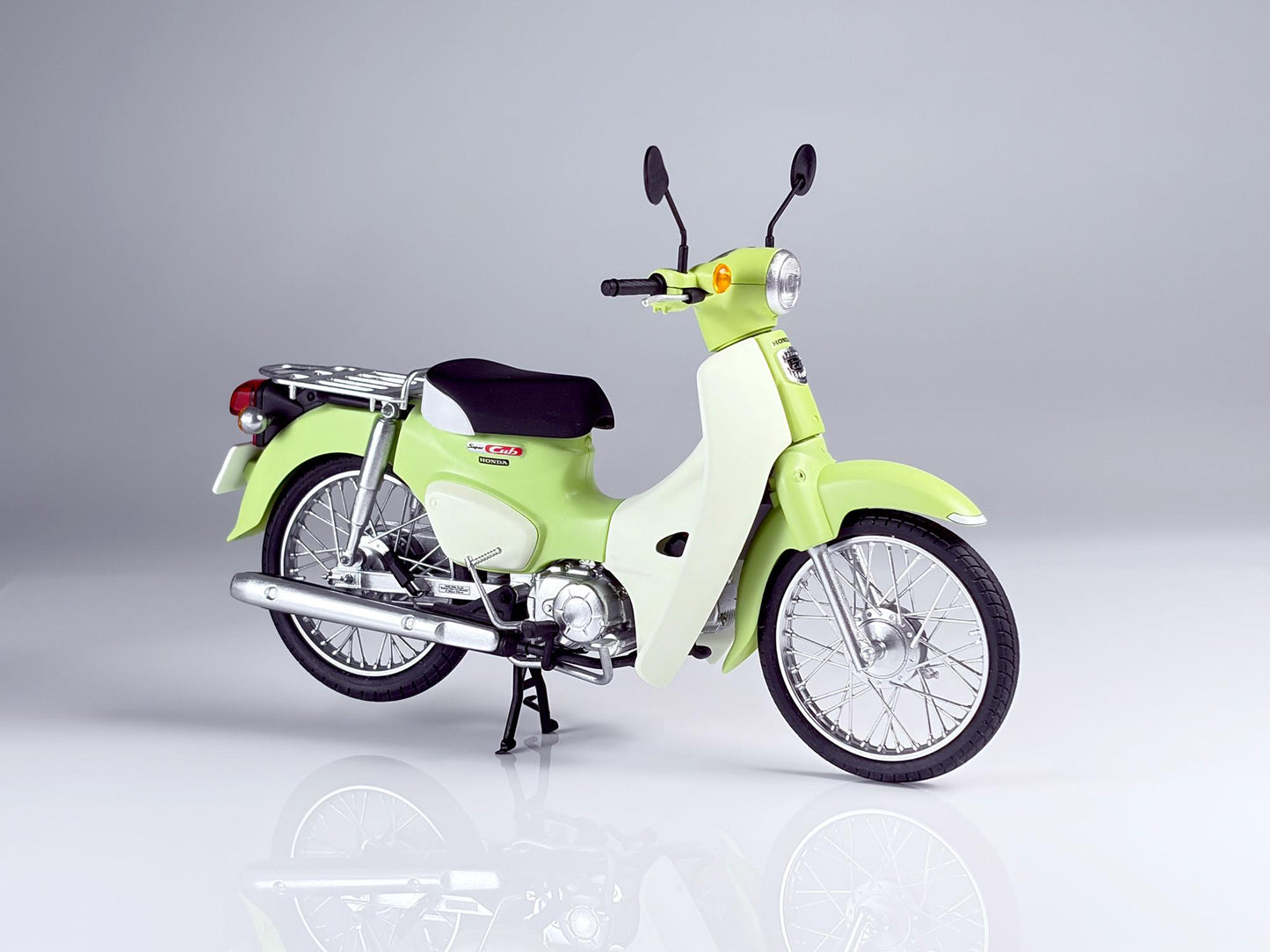 Tohoku Zunko/Zundamon Project 1/12 HONDA Super Cub (Zundamon Edition)