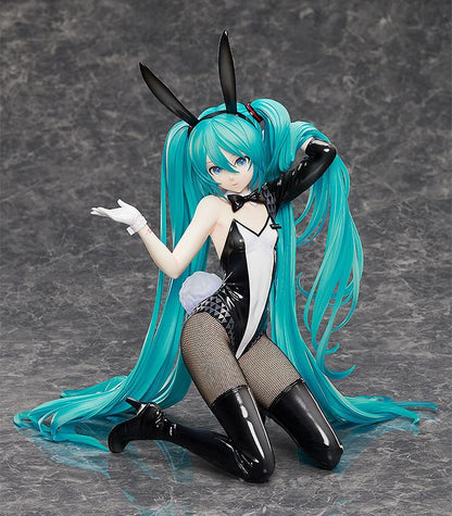 Character Vocal Series 01: Hatsune Miku Hatsune Miku: Bunny Ver. / Art by SanMuYYB (Rerun)
