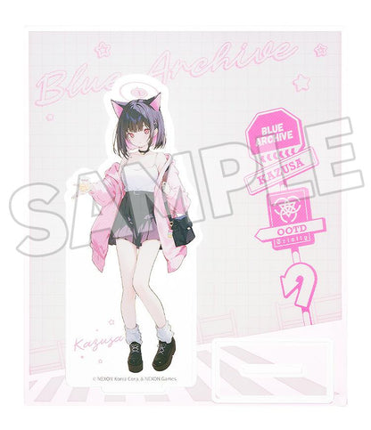 Blue Archive Holiday Saunter Series Acrylic Stand (KAZUSA)