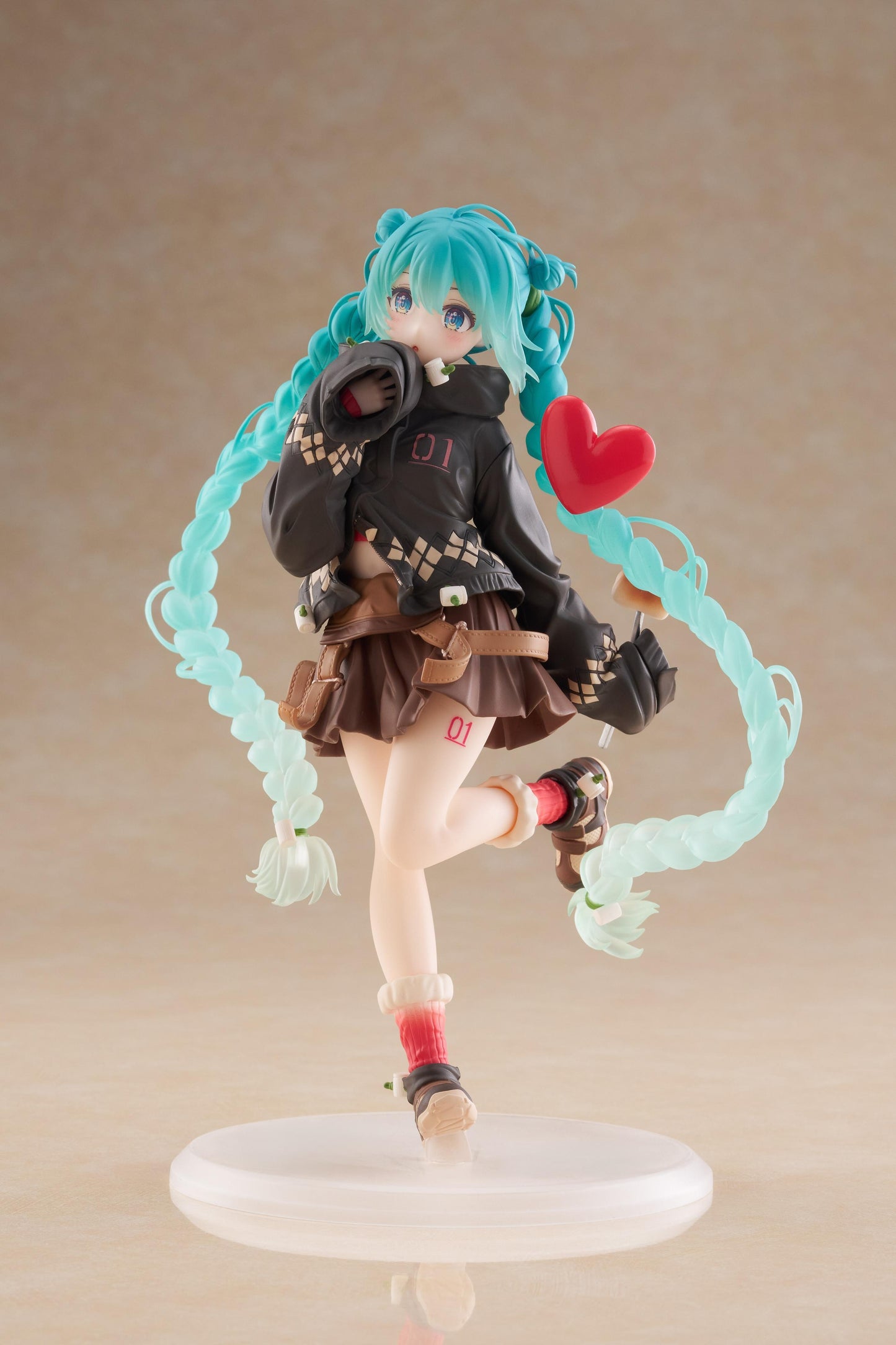 Hatsune Miku Figure - Fashion (Outdoor Ver.)
