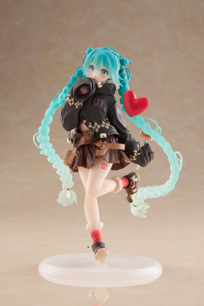 Hatsune Miku Figure - Fashion (Outdoor Ver.)
