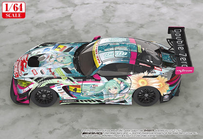 (Model Kits) Hatsune Miku GT Project 1/64 Scale Good Smile Hatsune Miku AMG 2017 SUPER GT Ver. (Rerun)