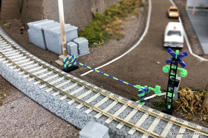 (Model Kits) Railway Crossing (Green x Blue) (Rerun)