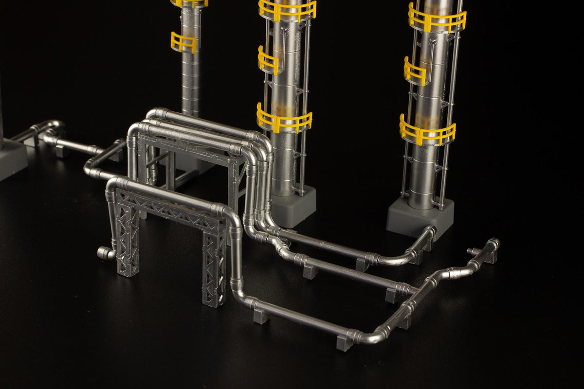 (Model Kits) 1/150 Scale Structure Kit "Fractionating Columns" (Rerun)