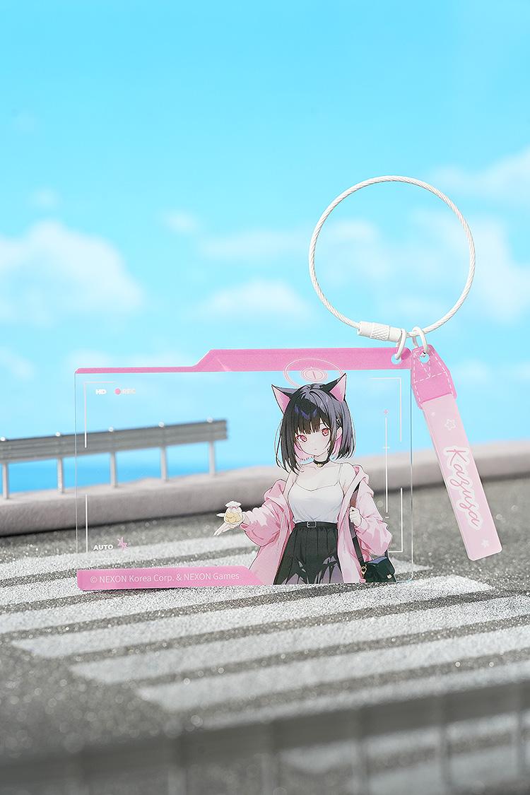 Blue Archive Holiday Saunter Series Acrylic Keychain (KAZUSA)