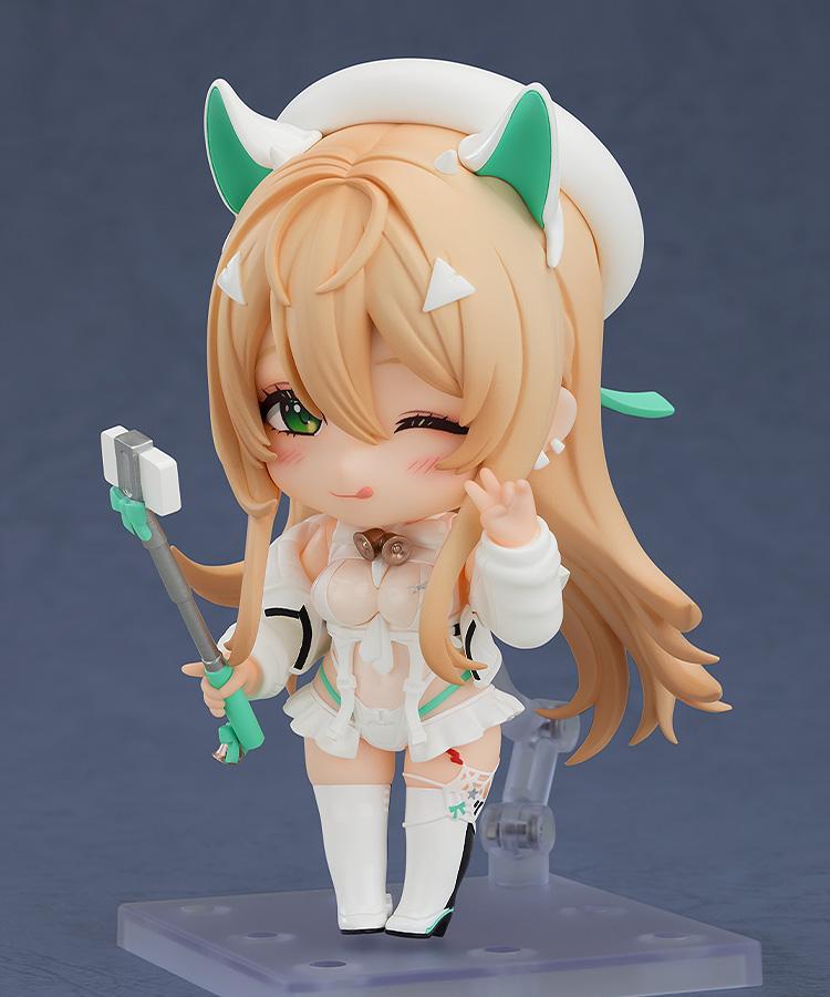 GODDESS OF VICTORY: NIKKE Nendoroid Rupee: Winter Shopper