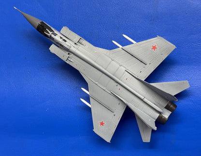 1/144 MiG-31 FOX HOUND