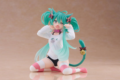 Hatsune Miku Desktop Cute Figure (Cat Ear T-Shirt Ver.) Reissue