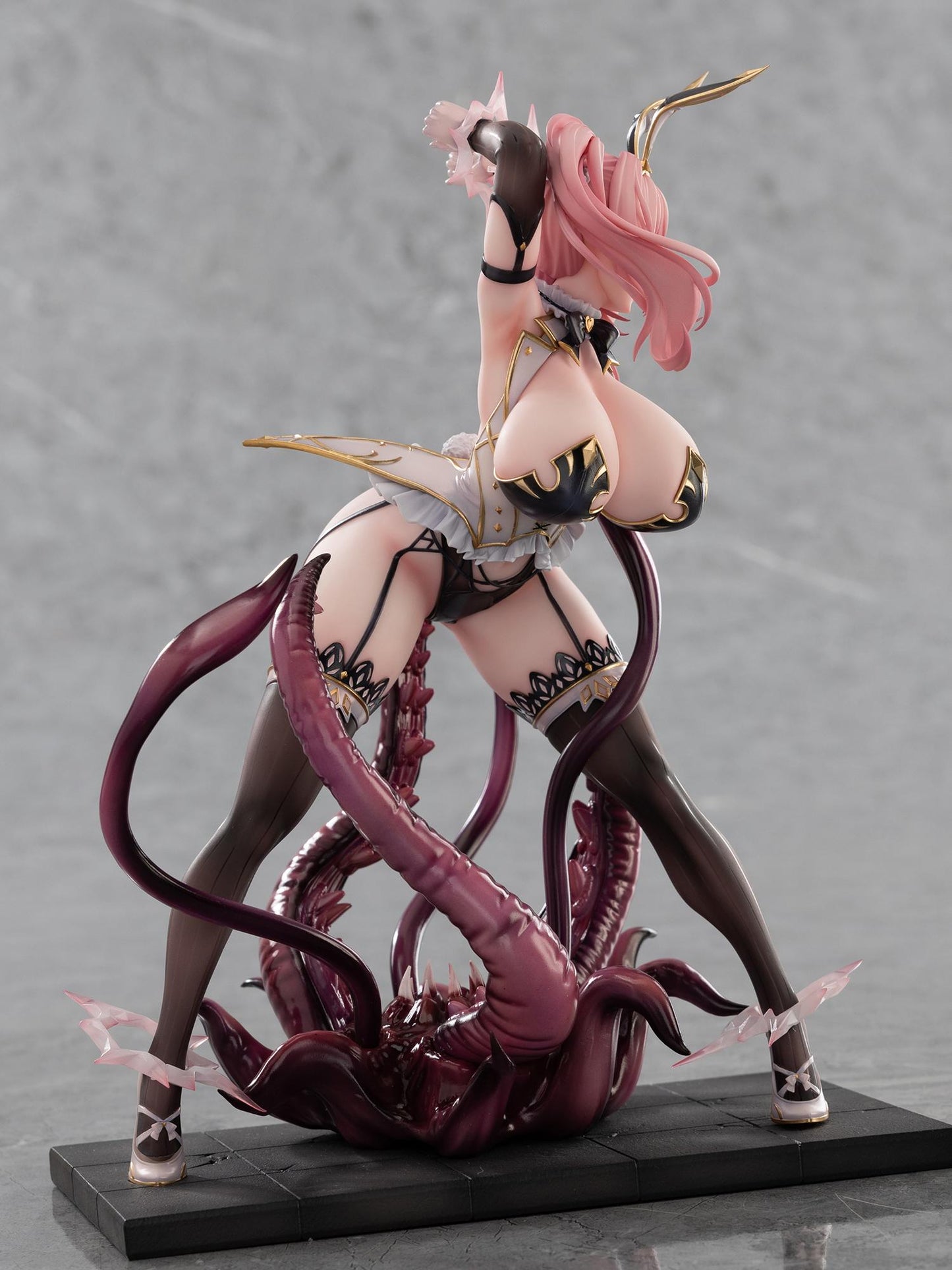 Alice Illustration by Ulrich DELUXE ver. 1/6 Scale Figure