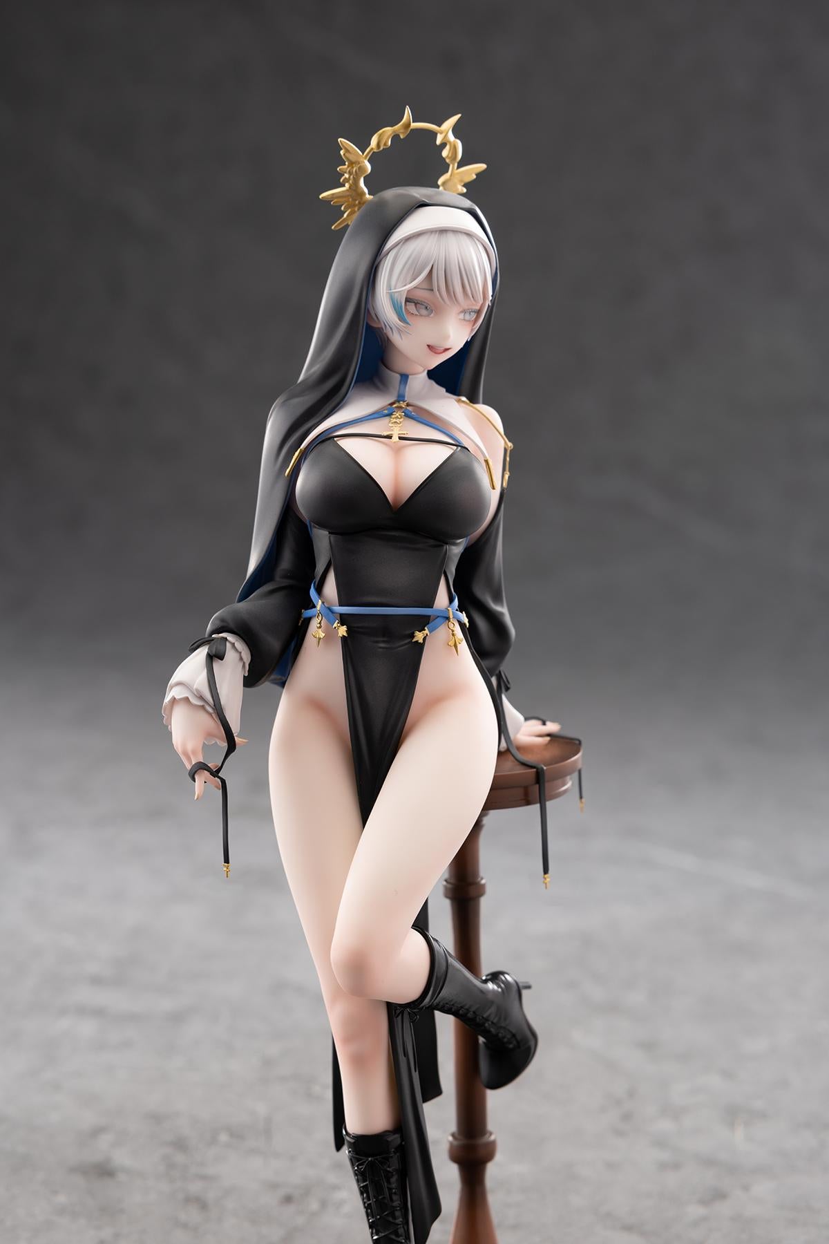 SISTER ANASTASIA DELUXE EDITION 1/6 Scale Figure