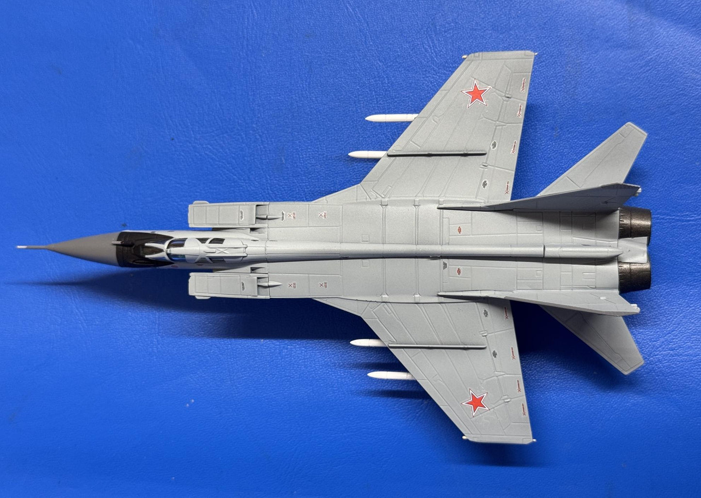 1/144 MiG-31 FOX HOUND