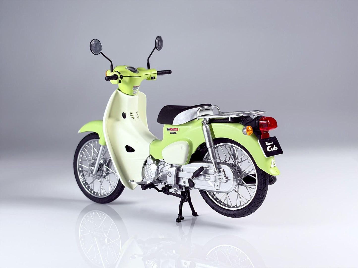 Tohoku Zunko/Zundamon Project 1/12 HONDA Super Cub (Zundamon Edition)