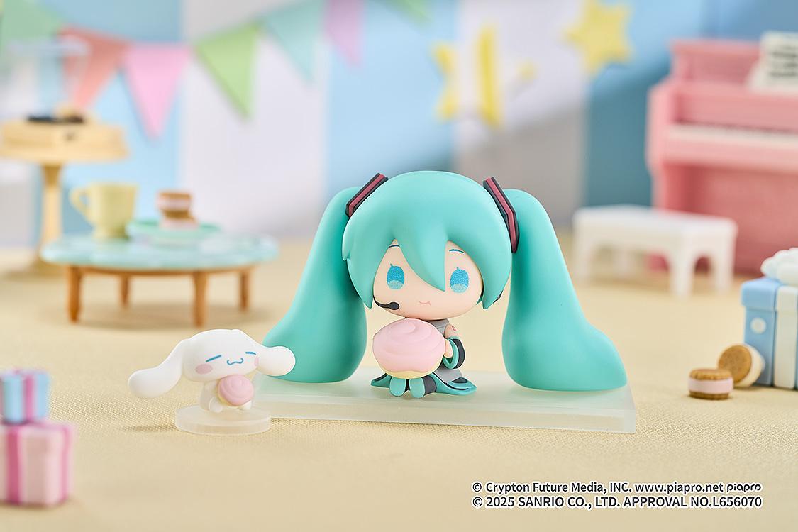 Hatsune Miku x Cinnamoroll Collectible Figure Hatsune Miku x Cinnamoroll (Blind Box)