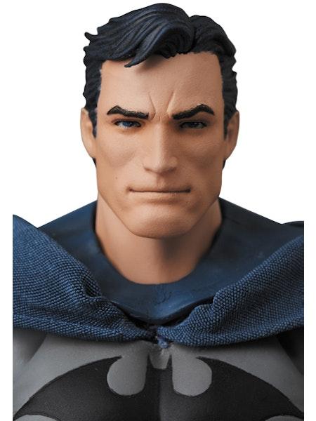 MAFEX BATMAN (HUSH) (REPRODUCTION) Action Figure