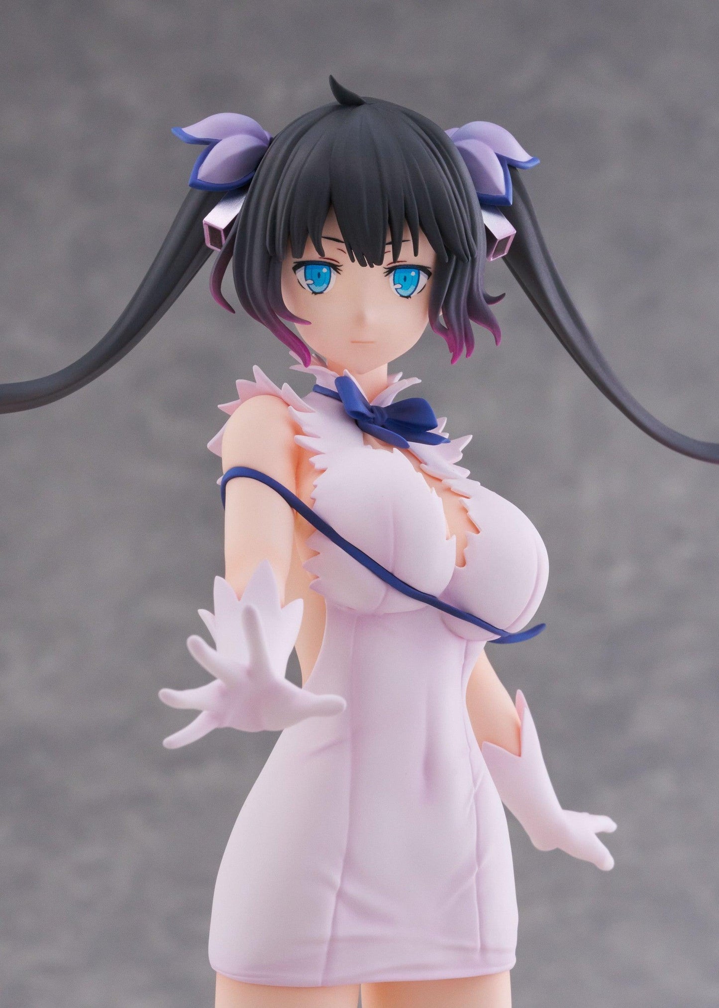 Is It Wrong to Try to Pick Up Girls in a Dungeon? V - Hestia Divinity Unleashed Ver. 1/7 Scale Figure