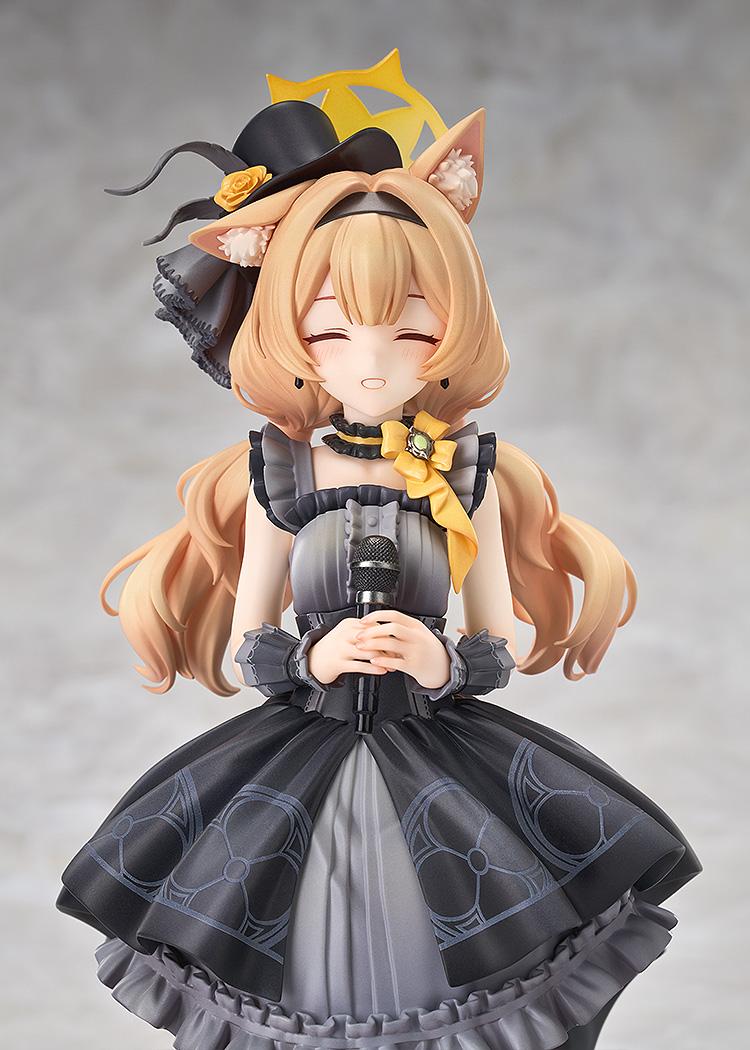 Blue Archive Mari (Idol): Memorial Lobby Ver.