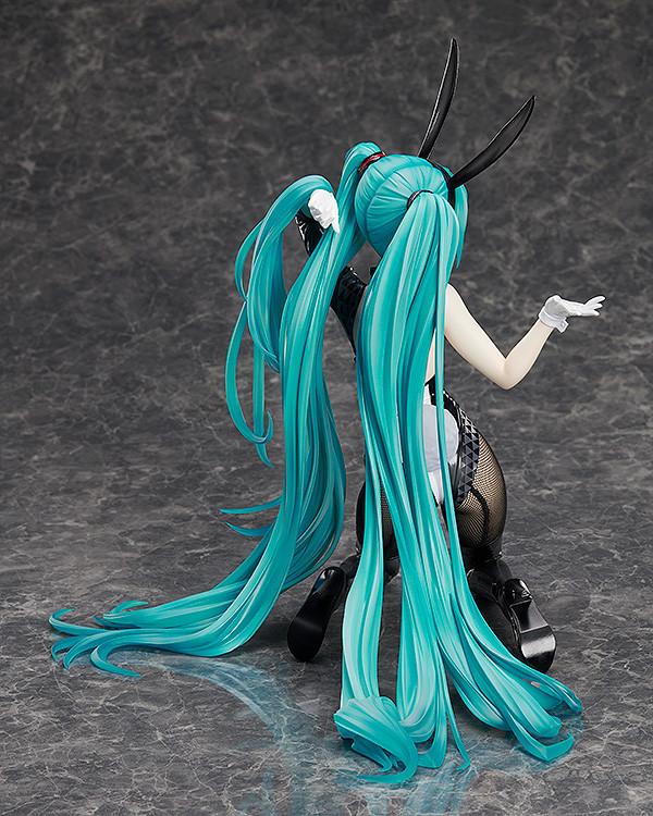 Character Vocal Series 01: Hatsune Miku Hatsune Miku: Bunny Ver. / Art by SanMuYYB (Rerun)