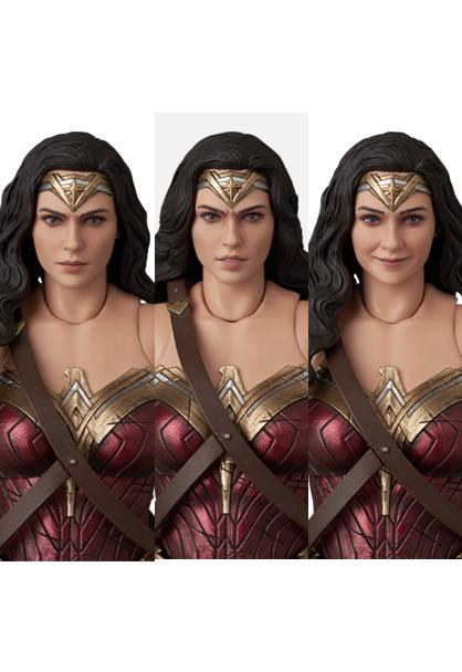 MAFEX WONDER WOMAN (ZACK SNYDER'S JUSTICE LEAGUE Ver.) Action Figure