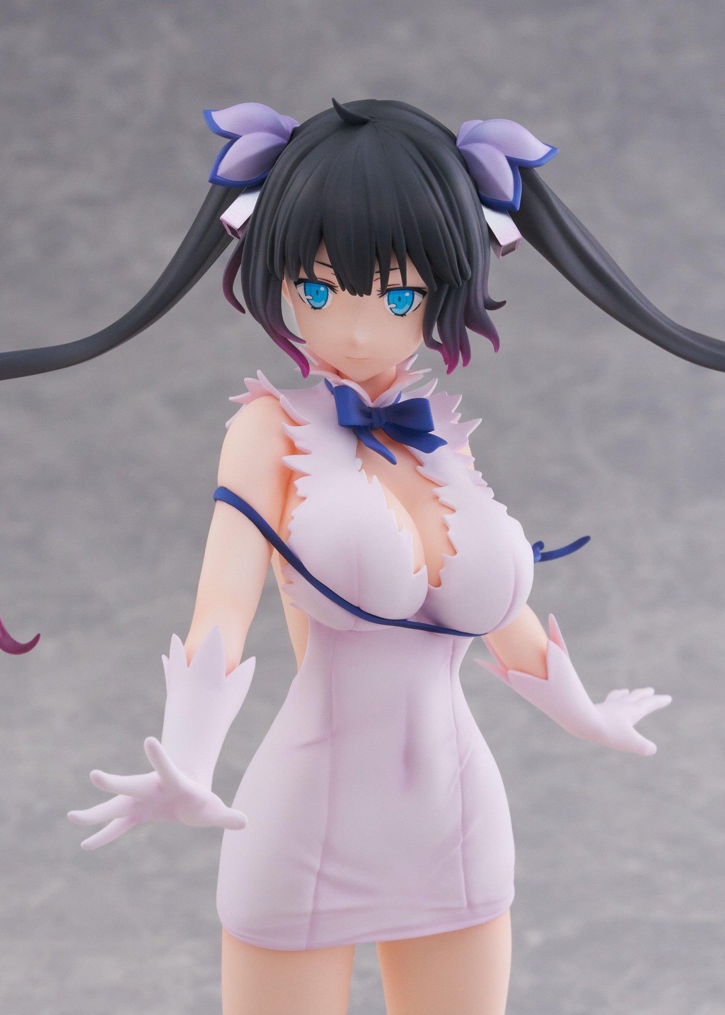Is It Wrong to Try to Pick Up Girls in a Dungeon? V - Hestia Divinity Unleashed Ver. AmiAmi Limited Edition 1/7 Scale Figure