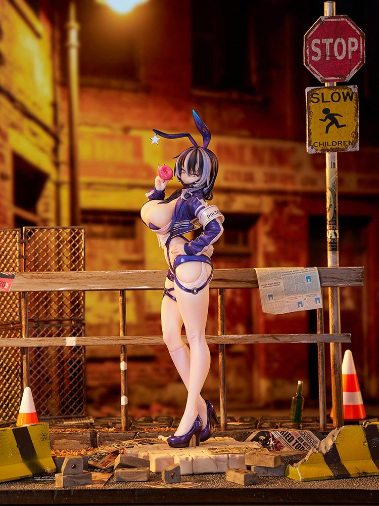 CheLA77 Original Illustration Bunny Cops_02