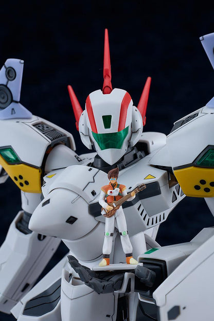 (Model Kits) MACROSS DYNAMITE-SEVEN PLAMAX 1/72 VF-19P Excalibur (Planet Zola Patrol Corps)