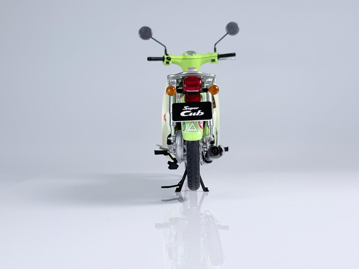 Tohoku Zunko/Zundamon Project 1/12 HONDA Super Cub (Zundamon Edition)