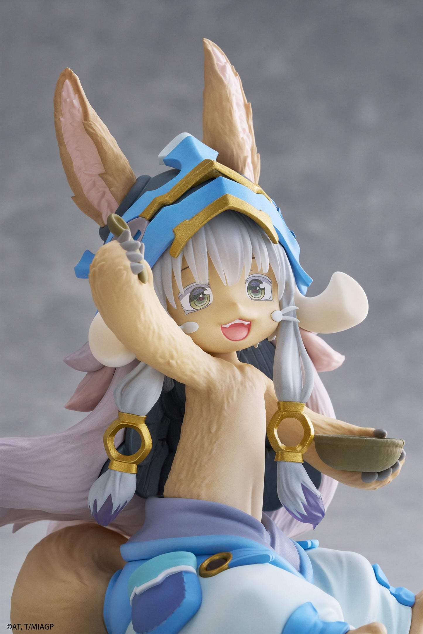 Made in Abyss: The Golden City of the Scorching Sun Desktop Cute Figure - Nanachi (Mealtime ver.)