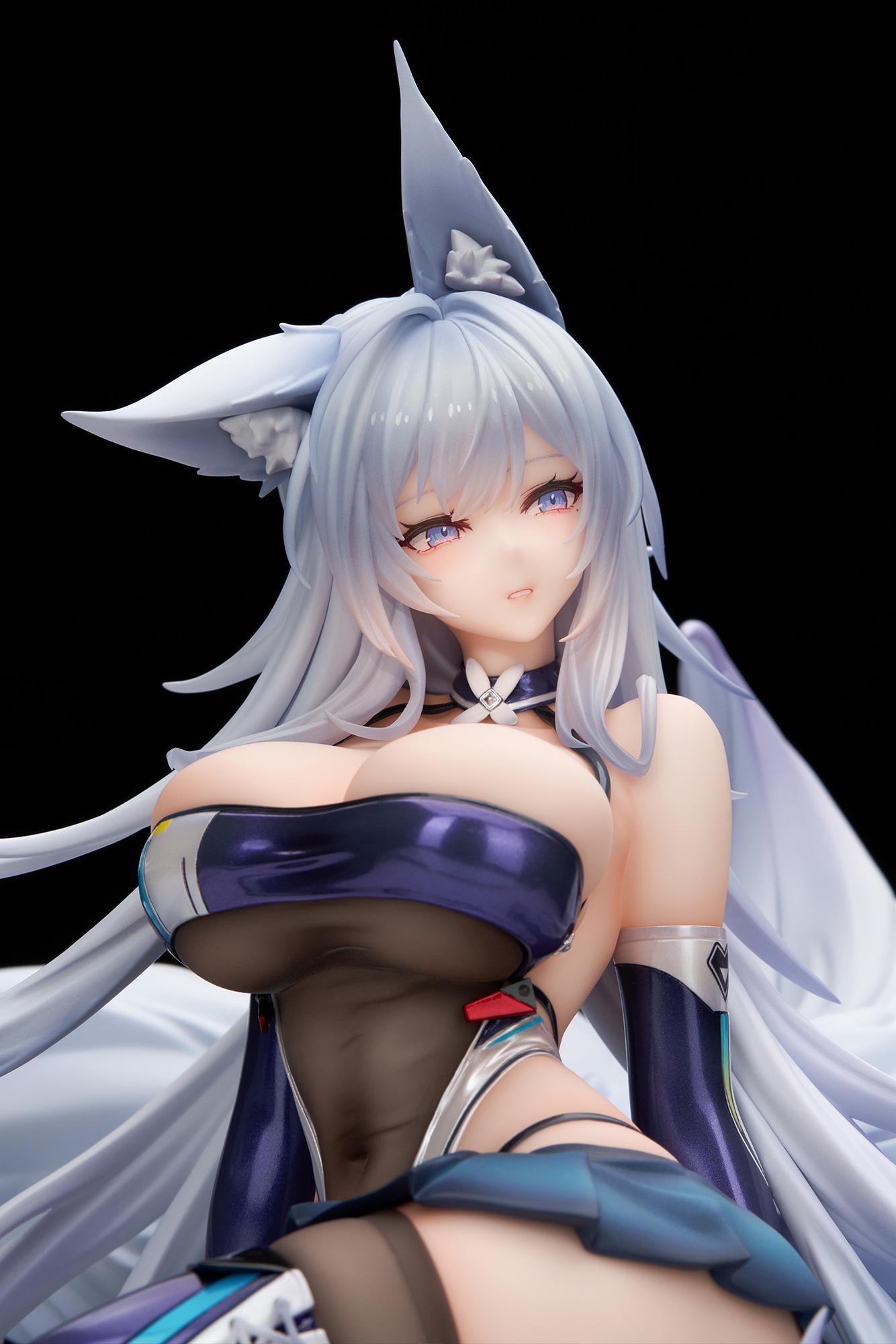 Azur Lane Shinano Moonlit Chrome Ver. LED Acrylic Display Base Bundled Special Edition 1/7 Scale Figure