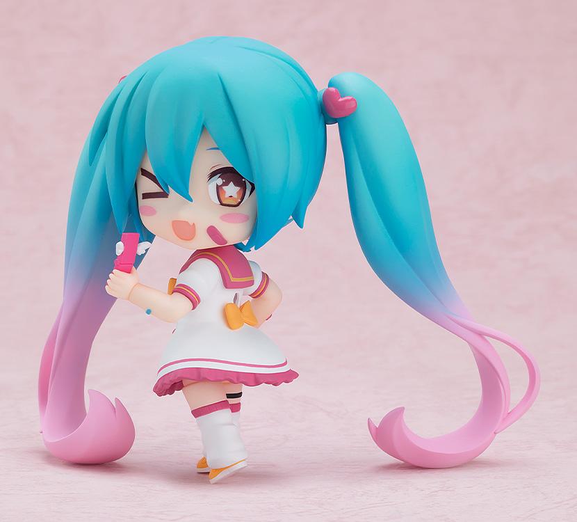 Character Vocal Series 01: Hatsune Miku Nendoroid Hatsune Miku: M@GICAL CURE! LOVE SHOT!