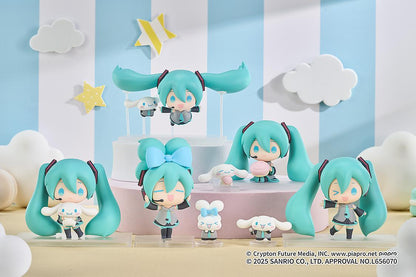 Hatsune Miku x Cinnamoroll Collectible Figure Hatsune Miku x Cinnamoroll (Blind Box)