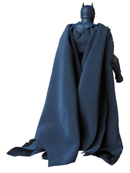 MAFEX BATMAN (HUSH) (REPRODUCTION) Action Figure