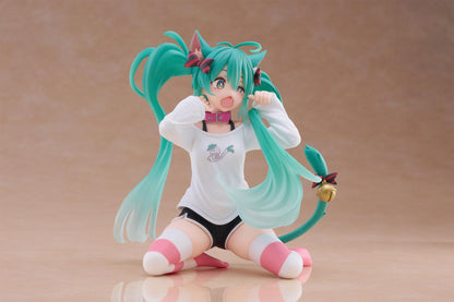 Hatsune Miku Desktop Cute Figure (Cat Ear T-Shirt Ver.) Reissue