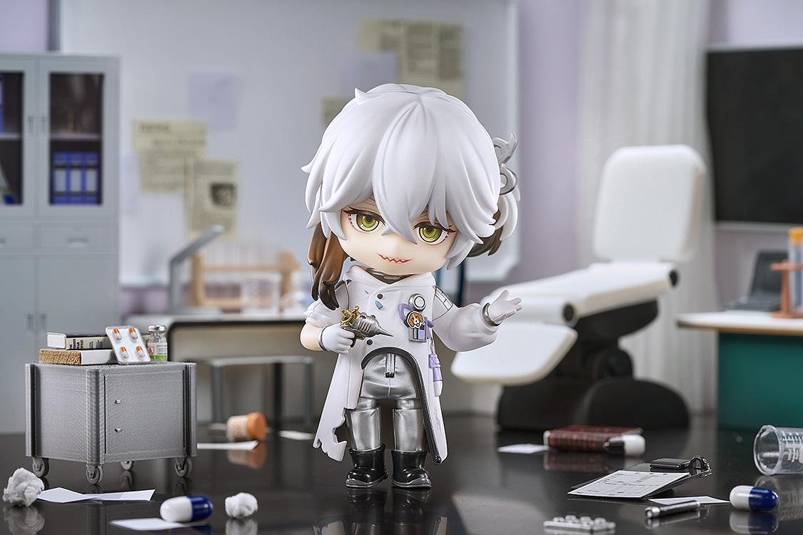 Reverse: 1999 Nendoroid Medicine Pocket