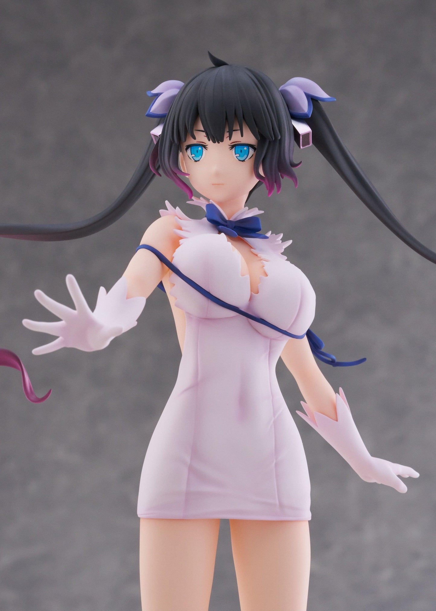 Is It Wrong to Try to Pick Up Girls in a Dungeon? V - Hestia Divinity Unleashed Ver. AmiAmi Limited Edition 1/7 Scale Figure