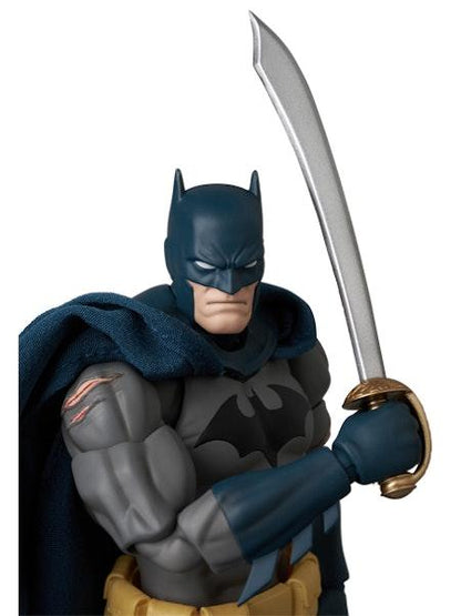 MAFEX BATMAN DAMAGE Ver. (BATMAN: HUSH Ver.)