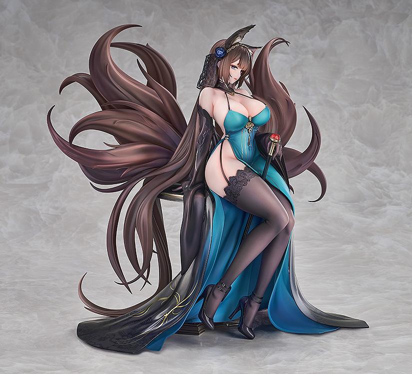Azur Lane Amagi: Throne of Fallen Petals Ver.