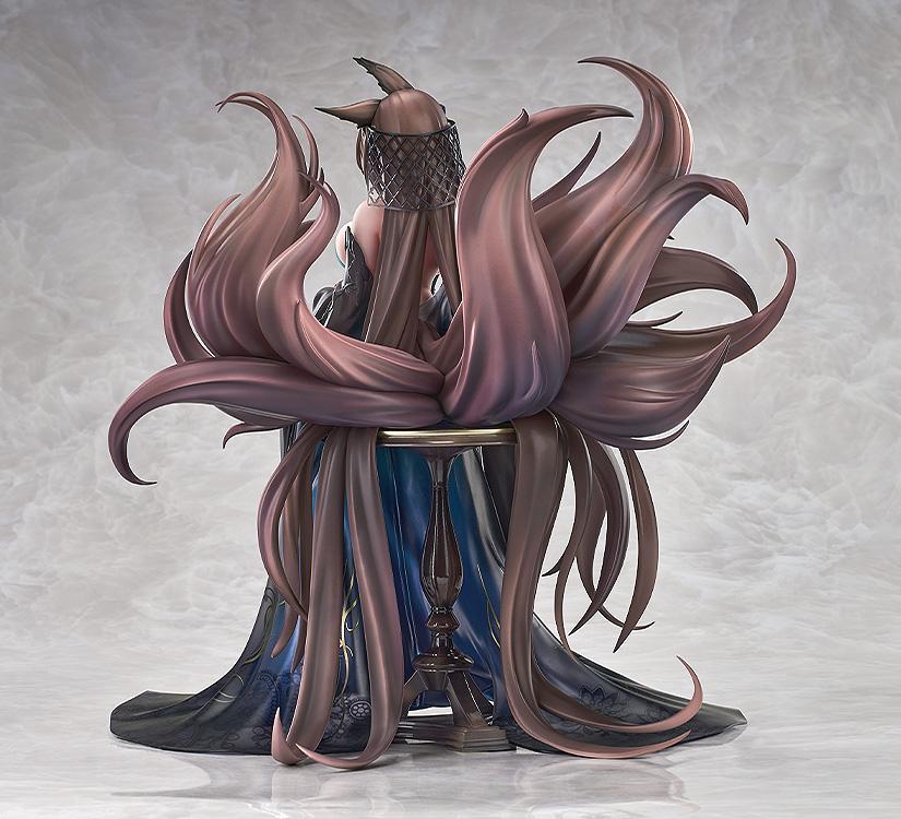 Azur Lane Amagi: Throne of Fallen Petals Ver.