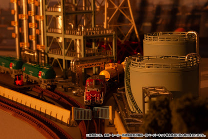 (Model Kits) 1/150 Scale Structure Kit "Storage Tanks" (Rerun)