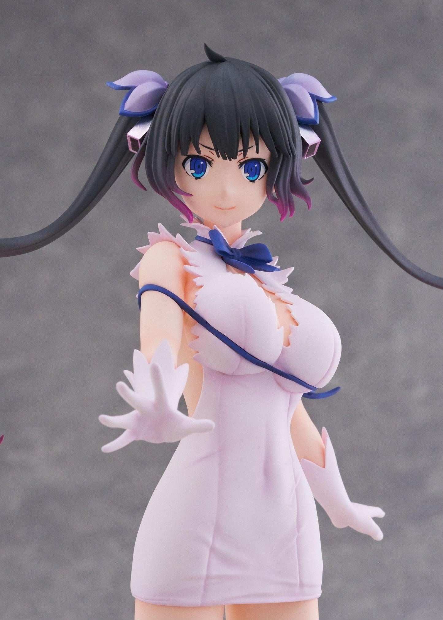 Is It Wrong to Try to Pick Up Girls in a Dungeon? V - Hestia Divinity Unleashed Ver. AmiAmi Limited Edition 1/7 Scale Figure