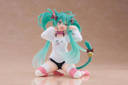 Hatsune Miku Desktop Cute Figure (Cat Ear T-Shirt Ver.) Reissue