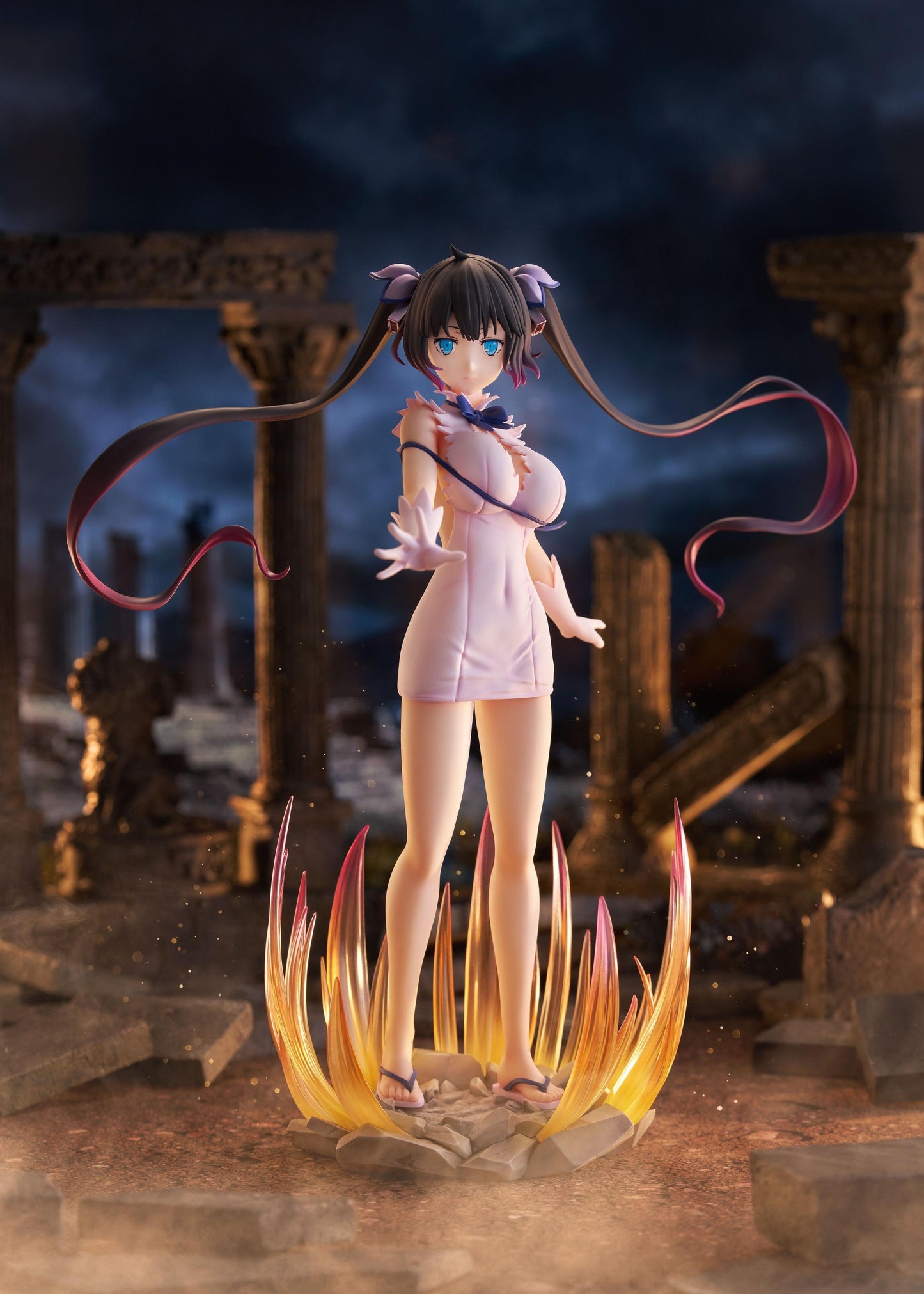 Is It Wrong to Try to Pick Up Girls in a Dungeon? V - Hestia Divinity Unleashed Ver. 1/7 Scale Figure