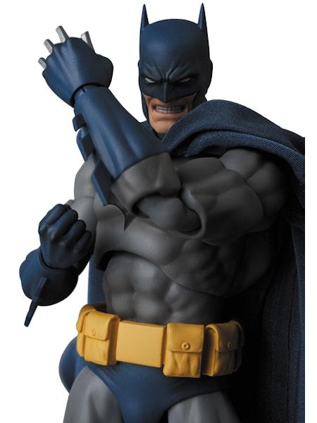 MAFEX BATMAN (HUSH) (REPRODUCTION) Action Figure