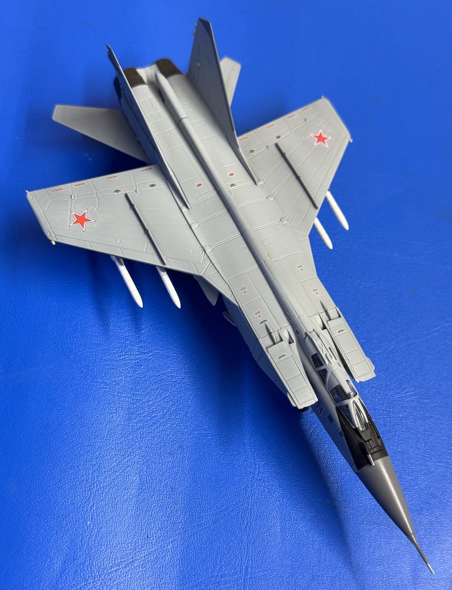 1/144 MiG-31 FOX HOUND